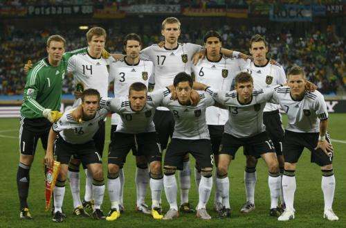 2010-06-13t183916z_01_aa06_rtridsp_3_soccer-world_reuters