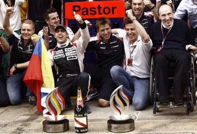 فرحه فريق وليامز  بالفوز في سباق اسبانيا الاخير