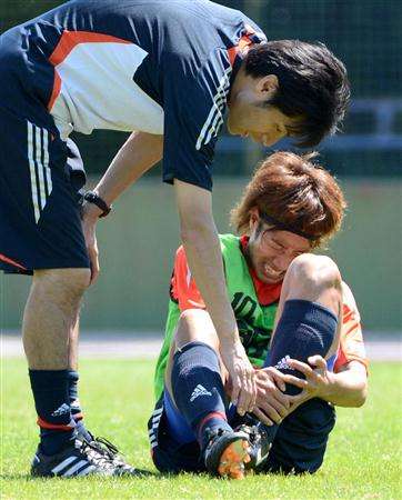 يوكي اوتسو يشتكي من الإصابة في تدريب اليوم السبت