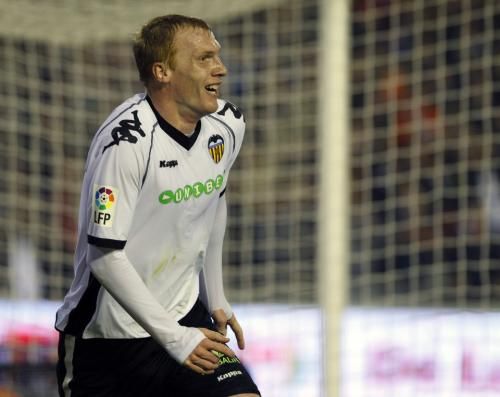 2011-01-162011-01-16t174541z_01_hjk06_rtridsp_3_soccer-spain_reuters