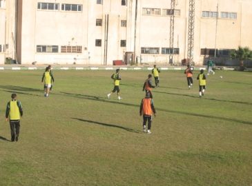 جانب من تمارين الفريق أستعداداً لملاقاة الهلال 