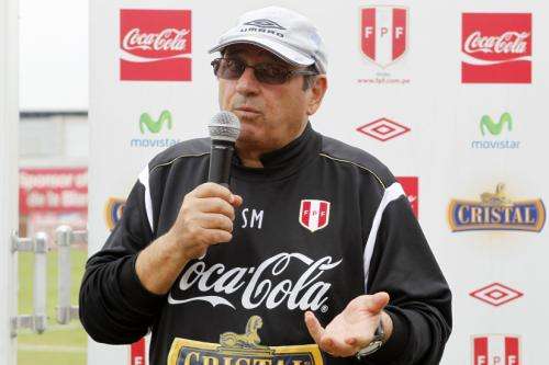 2012-06-01t210507z_01_lim201_rtridsp_3_soccer-world_reuters