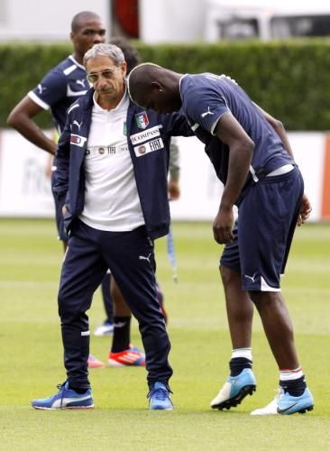 2012-06-04t162854z_01_gsp02_rtridsp_3_soccer-euro_reuters