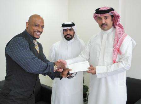 الشيخ احمد بن حمد يكرم البطل سامي الحداد