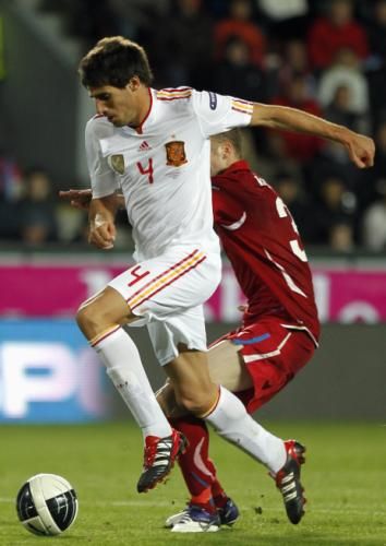 2011-10-07t211917z_01_nso20_rtridsp_3_soccer-euro_reuters