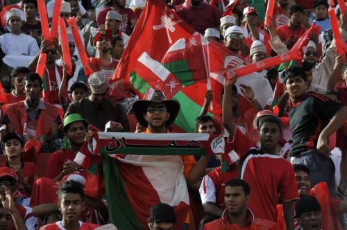 الجماهير العمانية