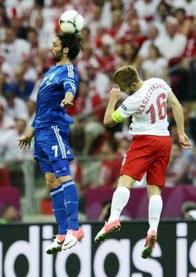 من لقاء بولندا و اليونان