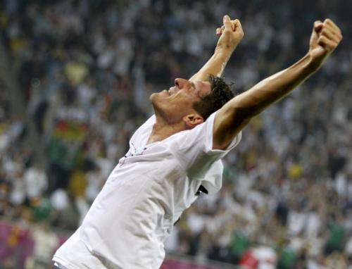 2012-06-09t203125z_01_cvi479_rtridsp_3_soccer-euro_reuters