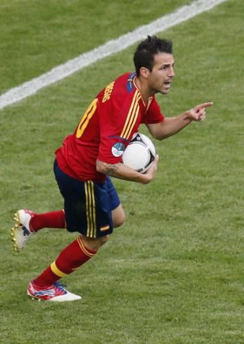 2012-06-10t173121z_01_mad823_rtridsp_3_soccer-euro_reuters