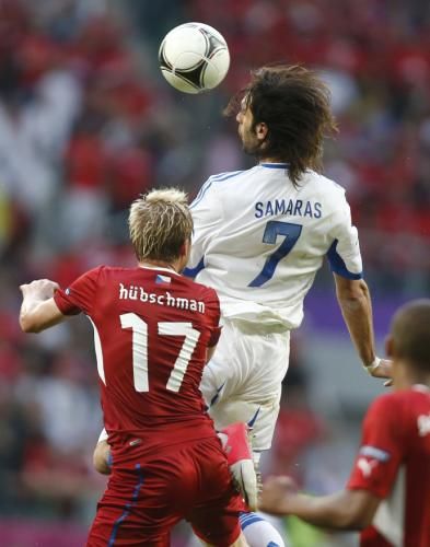 من لقاء اليونان x التشيك