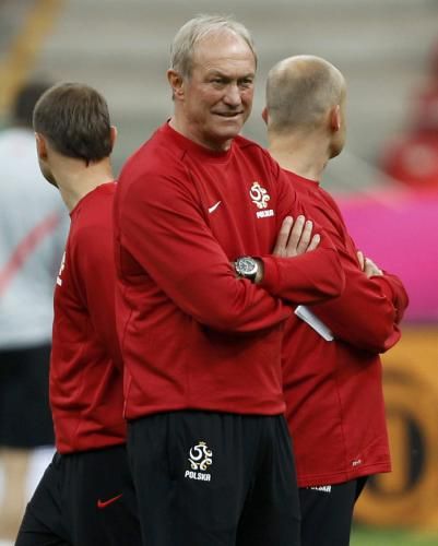 2012-06-07t170631z_01_aa67_rtridsp_3_soccer-euro_reuters