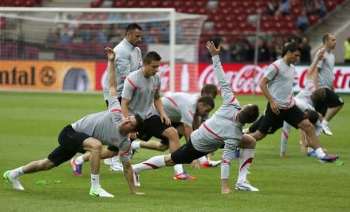 2012-06-07t171801z_01_aa74_rtridsp_3_soccer-euro_reuters