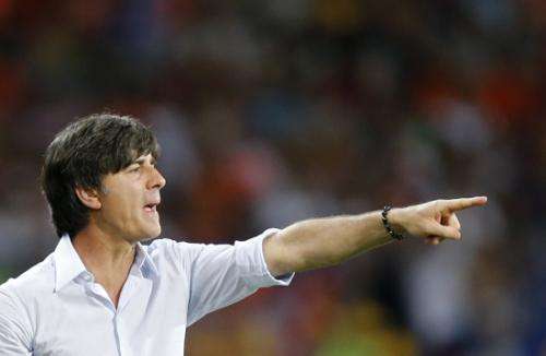 2012-06-13t204615z_01_mad419_rtridsp_3_soccer-euro_reuters