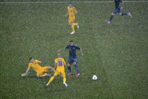 2012-06-15t161137z_01_ink06_rtridsp_3_soccer-euro_reuters