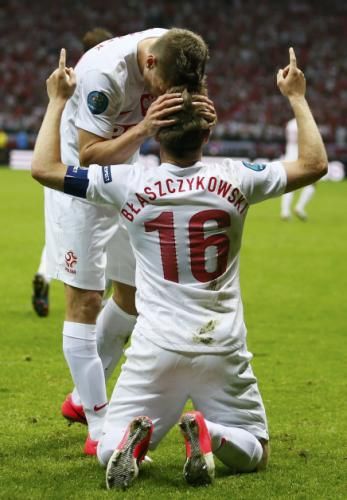 2012-06-12t201349z_01_aa111_rtridsp_3_soccer-euro_reuters