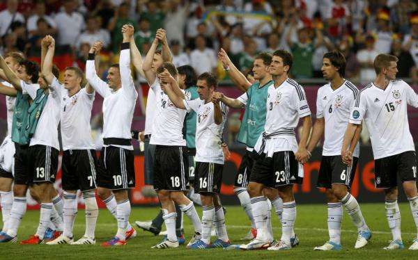 2012-06-17t204523z_01_stn151_rtridsp_3_soccer-euro_reuters