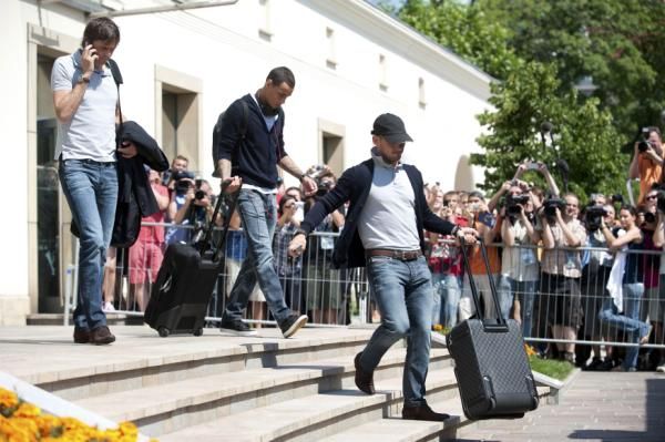 2012-06-18t143119z_01_cvi325_rtridsp_3_soccer-euro_reuters