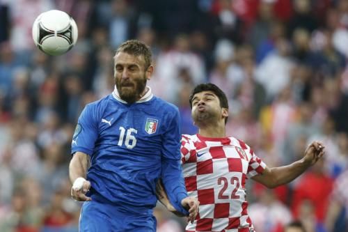 2012-06-14t174903z_01_stn155_rtridsp_3_soccer-euro_reuters