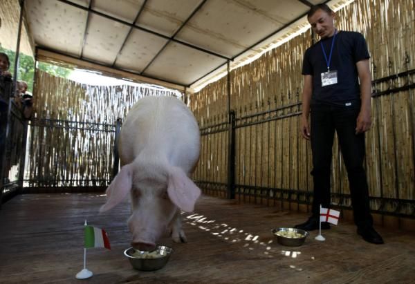 2012-06-24t142607z_01_kie57_rtridsp_3_soccer-euro_reuters