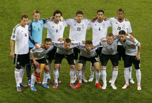 2012-06-09t185256z_01_cvi455_rtridsp_3_soccer-euro_reuters