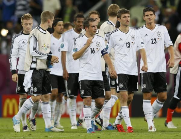 2012-06-22t204842z_01_cvi346_rtridsp_3_soccer-euro_reuters