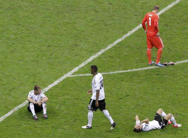 2012-06-28t212729z_1578047317_lr2e86s1nlisp_rtrmadp_3_soccer-euro_reuters