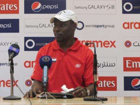 فاروق جبرة مدرب السودان أثناء المؤتمر الصحفي