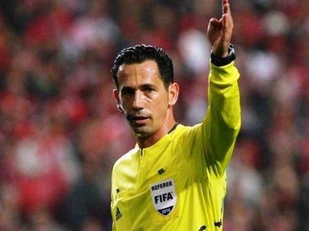  الحكم الدولي البرتغالي بيدرو بروينسا 