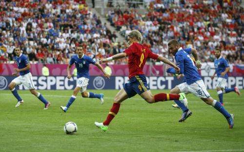 2012-06-10t175558z_01_ink29_rtridsp_3_soccer-euro_reuters