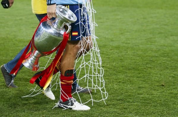 2012-07-01t213934z_1257877077_lm2e8711o5q01_rtrmadp_3_soccer-euro_reuters