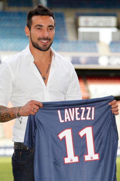 لافيتزي بقميصه الجديد