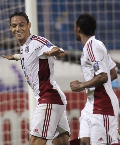 ريكاردو أوليفيرا و فرحته بأحد أهدافه مع الجزيرة