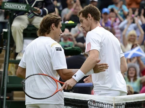 2012-07-04t184753z_1379783644_lr2e8741g7i41_rtrmadp_3_tennis-wimbledon_reuters