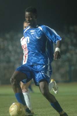 مهند الطاهر ومضايقة من لاعب الزمالك