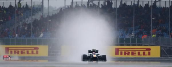 2012-07-06t162516z_659420164_lm1e87618m001_rtrmadp_3_motor-racing-prix_reuters