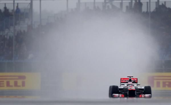 2012-07-06t162256z_1357076516_lm1e87618lq01_rtrmadp_3_motor-racing-prix_reuters