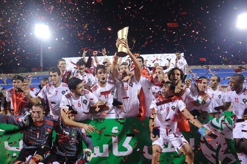تتويج المنتخب المغربي بكأس البطولة 