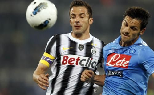 لقطة من لقاء سابق بين الفريقين