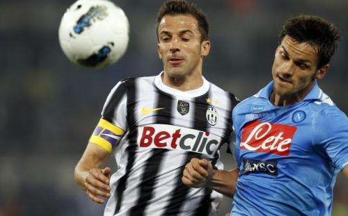 لقطة من لقاء سابق بين الفريقين