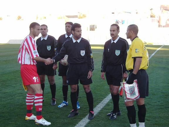 كباتن  الفريقين وحكام اللقاء وبعدســــــــة كوورة 