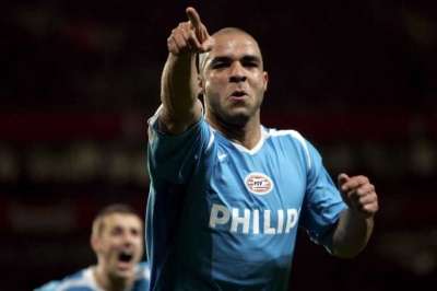 اليكس احرز التعادل لايندهوفن 