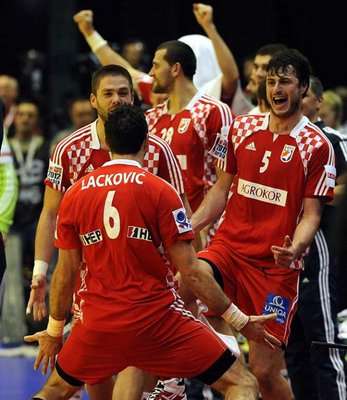 2012-01-24-00000103076382