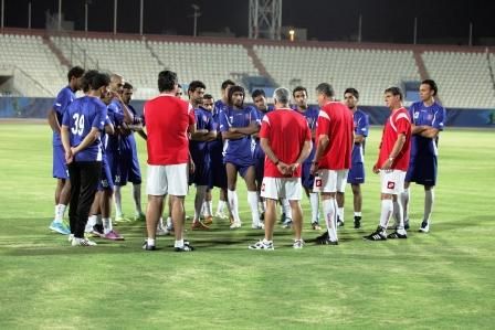الروماني ماركو مارين يقود تدريبات نادي الكويت