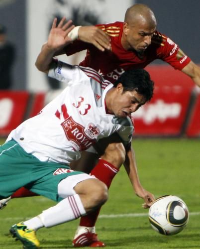 2010-12-30t203819z_01_cai510_rtridsp_3_soccer_reuters