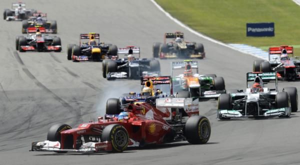2012-07-22t144725z_1656386146_gm1e87m1r7801_rtrmadp_3_motor-racing-prix_reuters