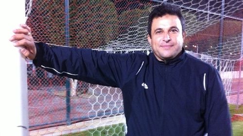 أيمن منصور المدير الفني للمرخية القطري