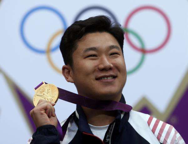 2012-07-28t154954z_978122878_tb3e87s17yxez_rtrmadp_3_oly-shoo-shm10p-shm203101_reuters