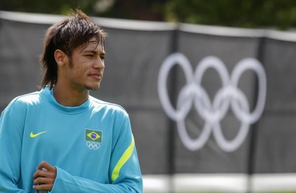 2012-07-28t130026z_127912757_gm1e87s1m9h01_rtrmadp_3_oly-socc-bra-men-day1_reuters