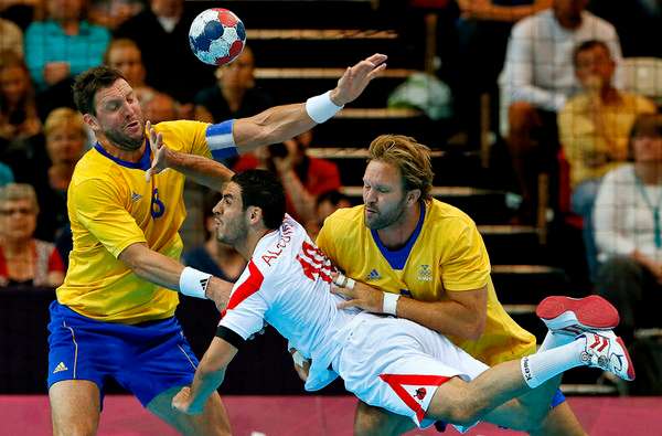 لقطة من المباراة   