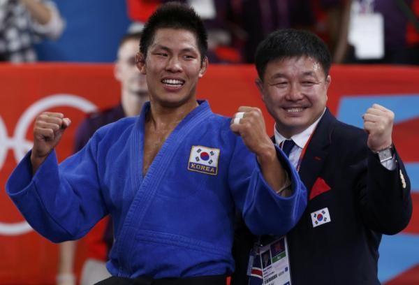 2012-07-31t160125z_674261439_lm2e87v18i5lj_rtrmadp_3_oly-judo-jum81k-jum081101_reuters